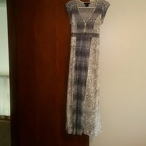 Calvin Klein maxi dress w/ back tie. Comfortable!